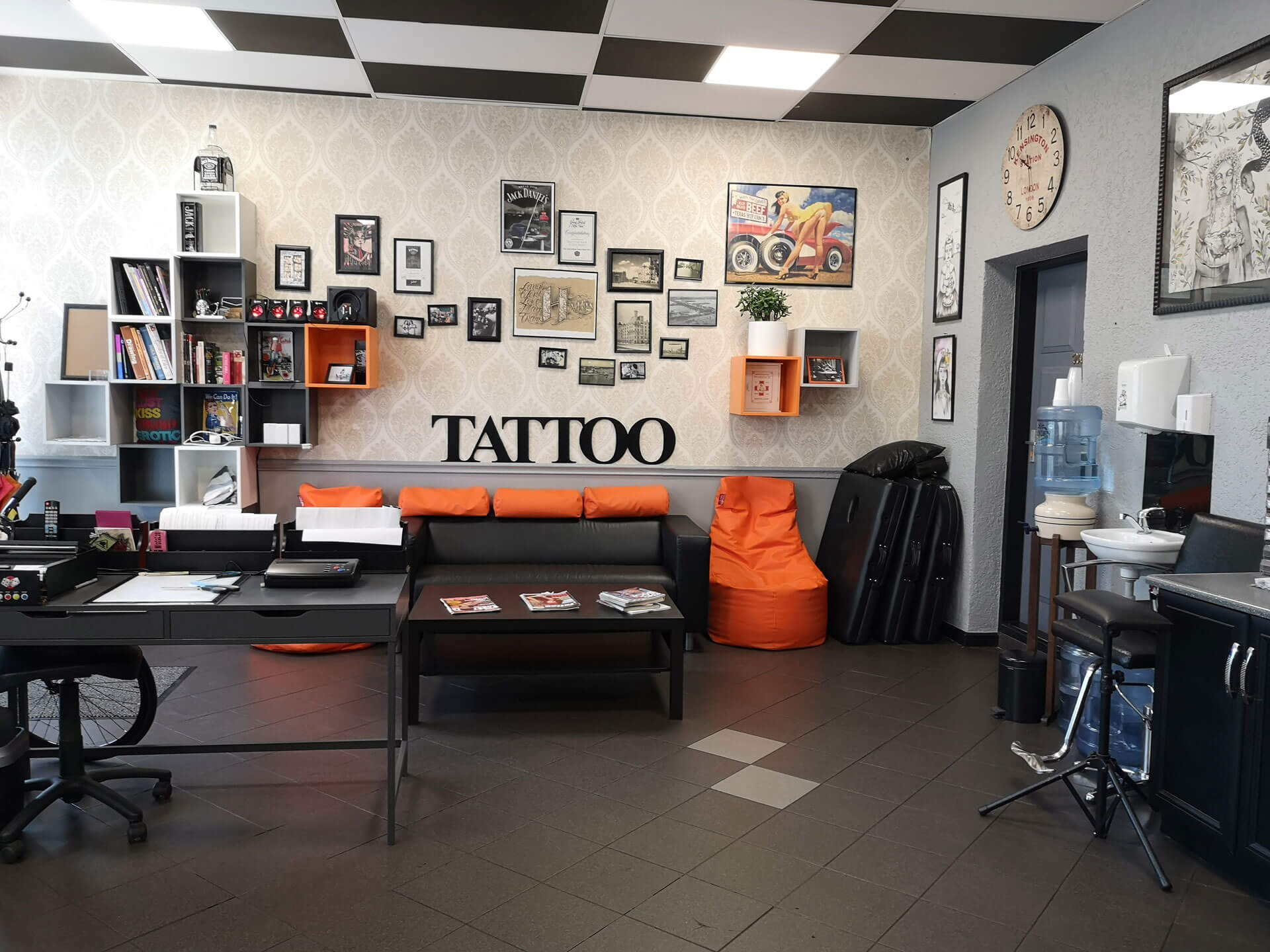 tattoo shops interior